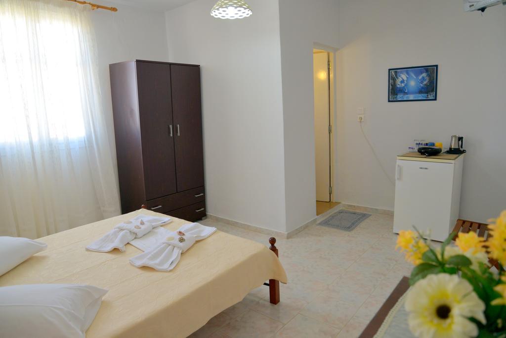 Hotel Xrissi Ammos Agia Kiriaki Beach  Exterior foto
